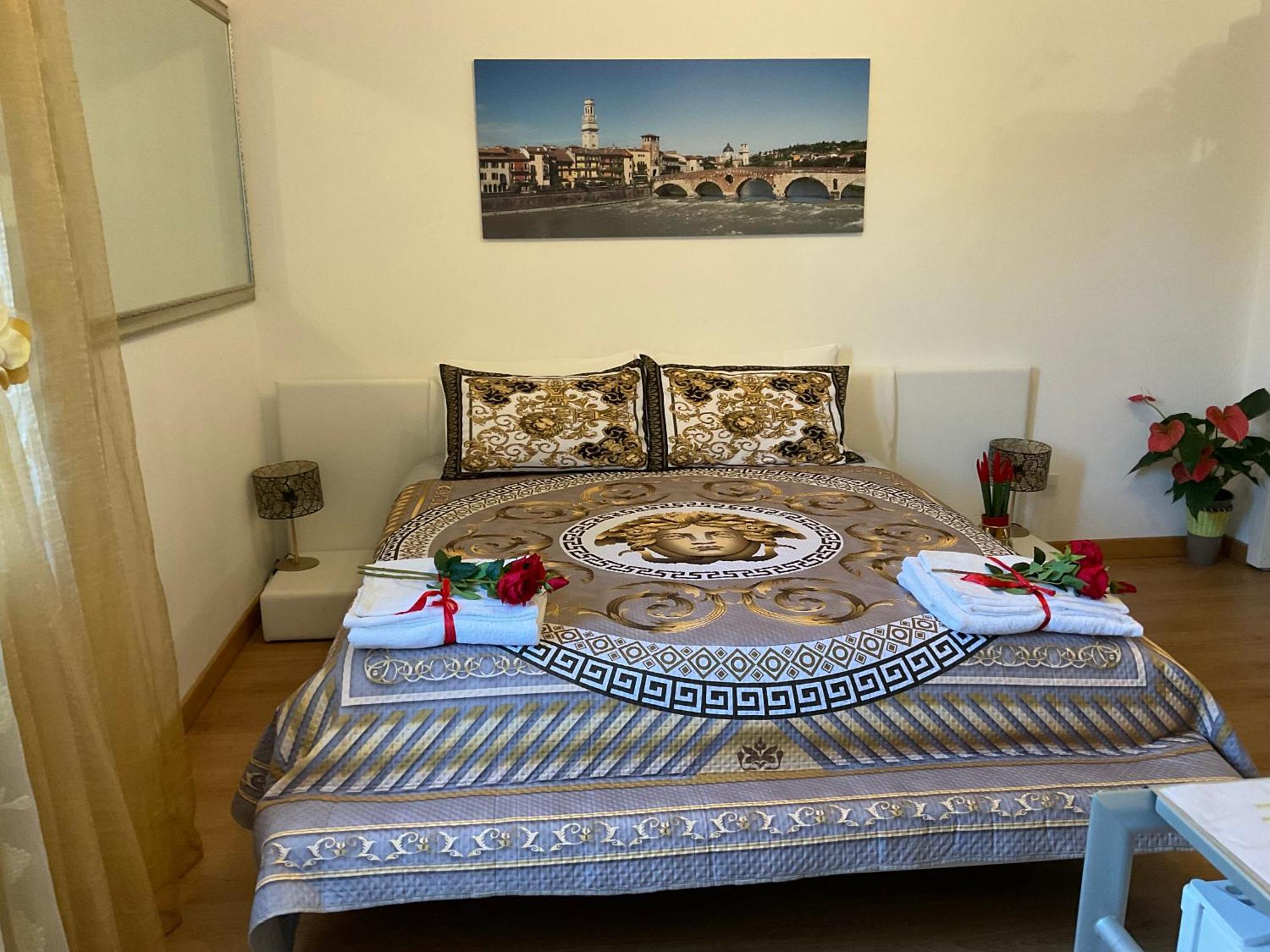 Arena D'Intorno Bed & Breakfast Verona Bagian luar foto