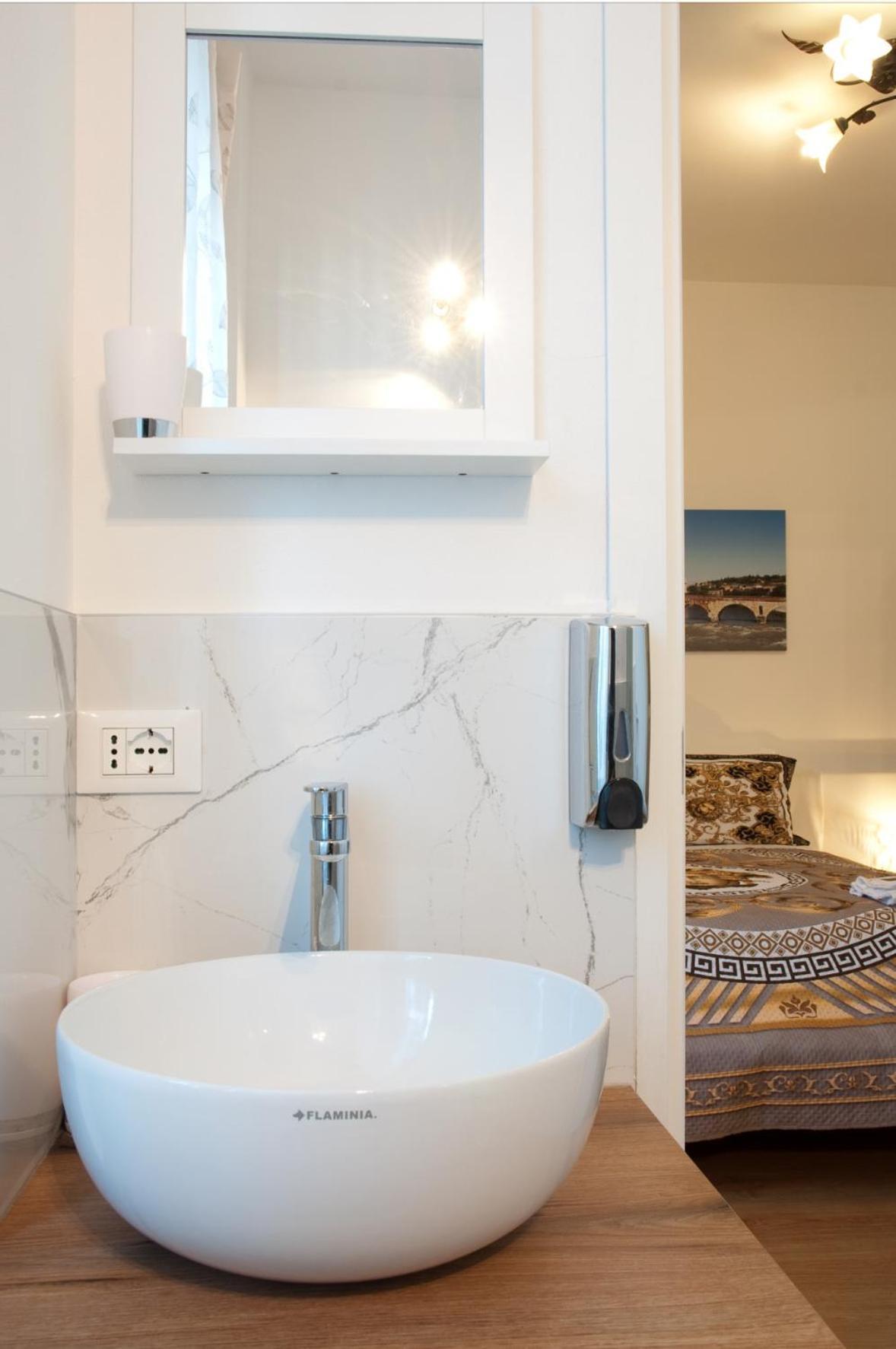 Arena D'Intorno Bed & Breakfast Verona Bagian luar foto